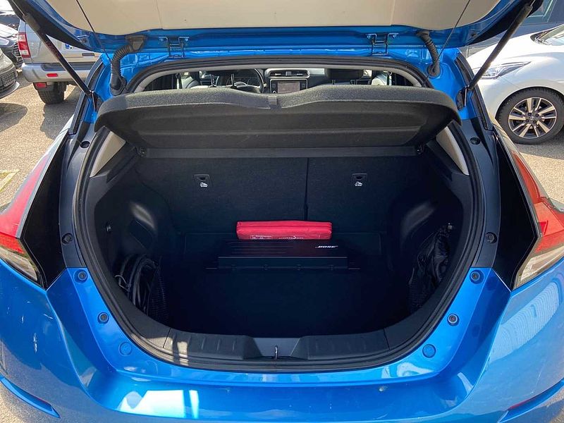 Nissan Leaf Tekna 40kWh 360° BOSE LED Navi Sitzh DAB