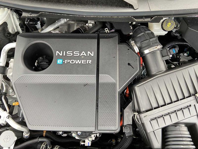 Nissan X-Trail N-Connecta 1.5 VC-T e-POWER LED Pano 19'